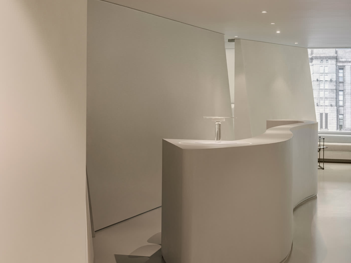 LOVAE dermatology clinic Hongdae interior — seoul skin clinic, skin clinic korea (3/12)
